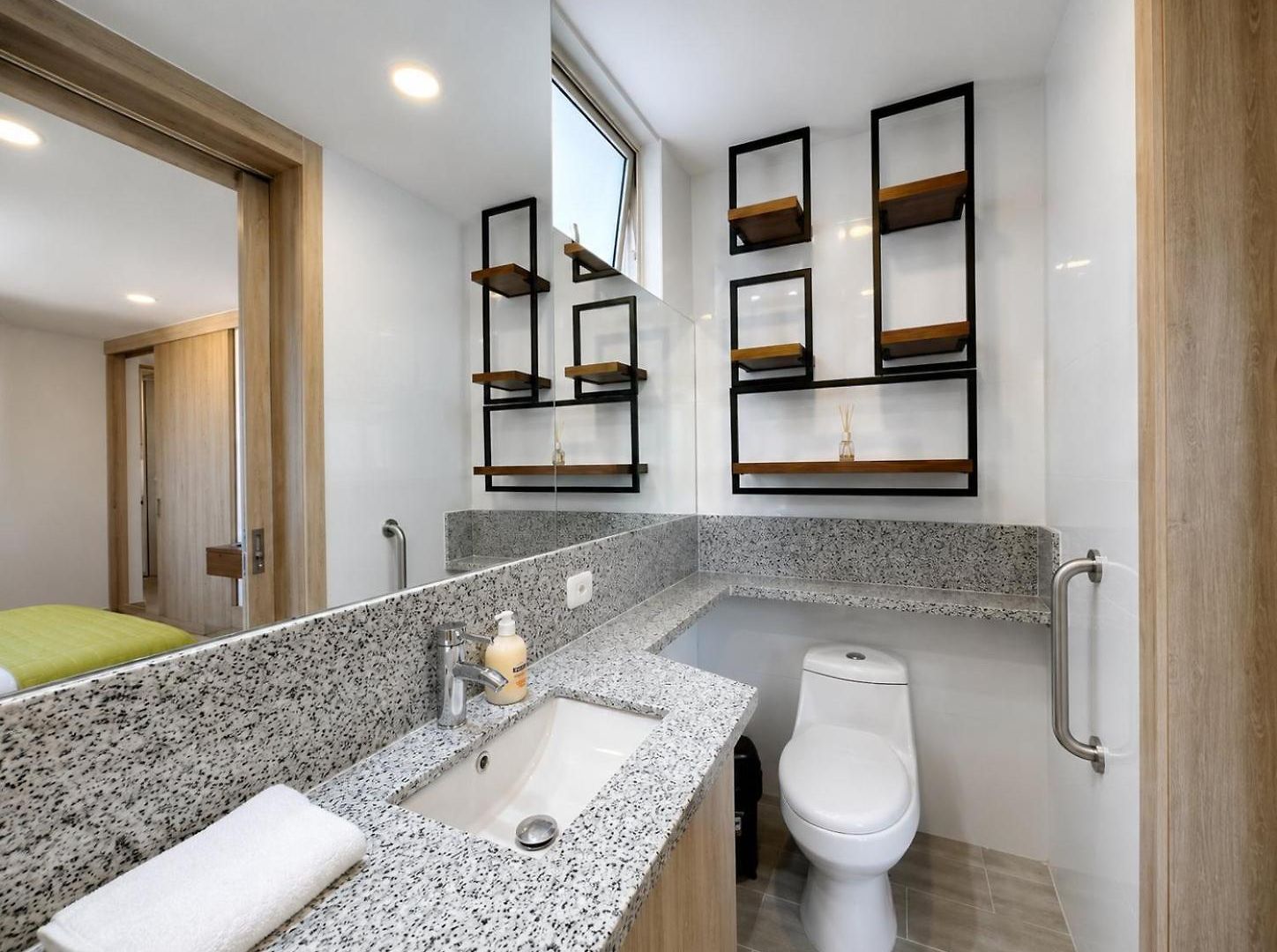 Apartamento Con Ubicación Privilegiada En Cabrero